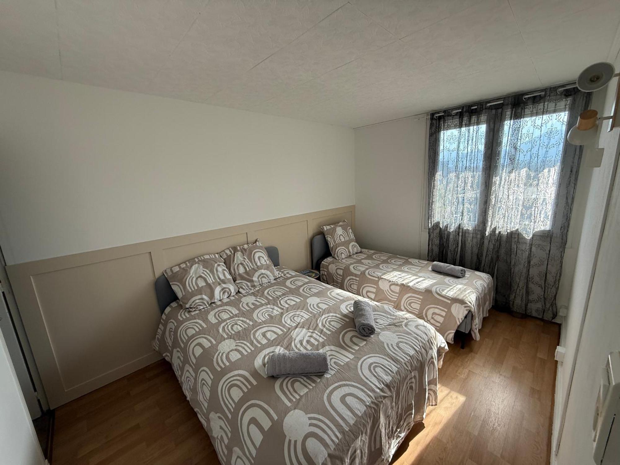 Superbe Duplex Avec Parking Gratuit Lejlighed Grenoble Eksteriør billede